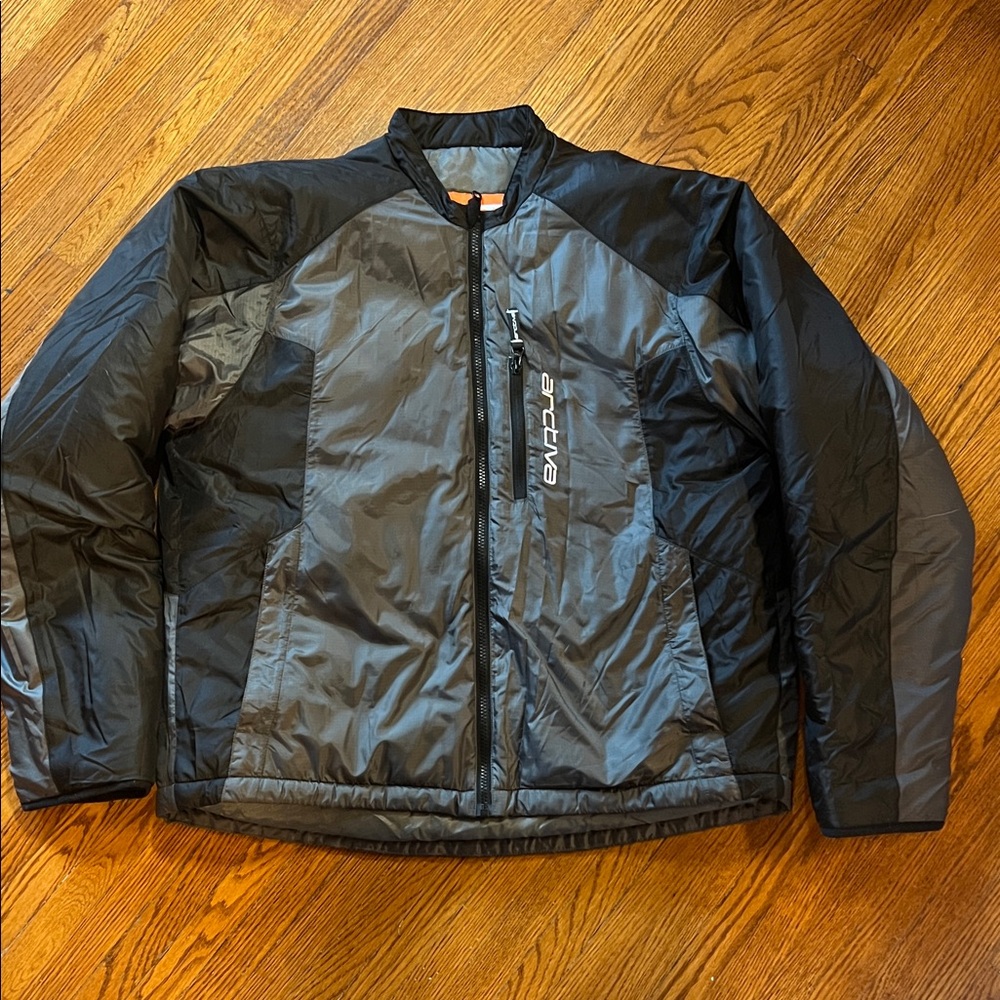 Arctiva Men's Black and Gray Performance Jacket